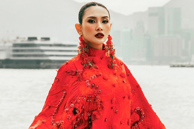 Màn tái xuất ấn tượng của siêu mẫu Võ Hoàng Yến