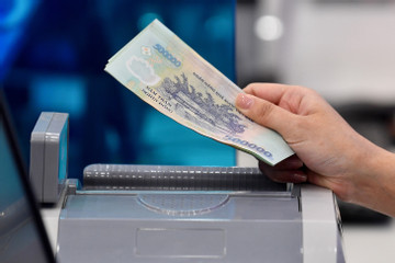 Thu phí, lệ phí không đúng mức quy định bị phạt tới 100 triệu đồng