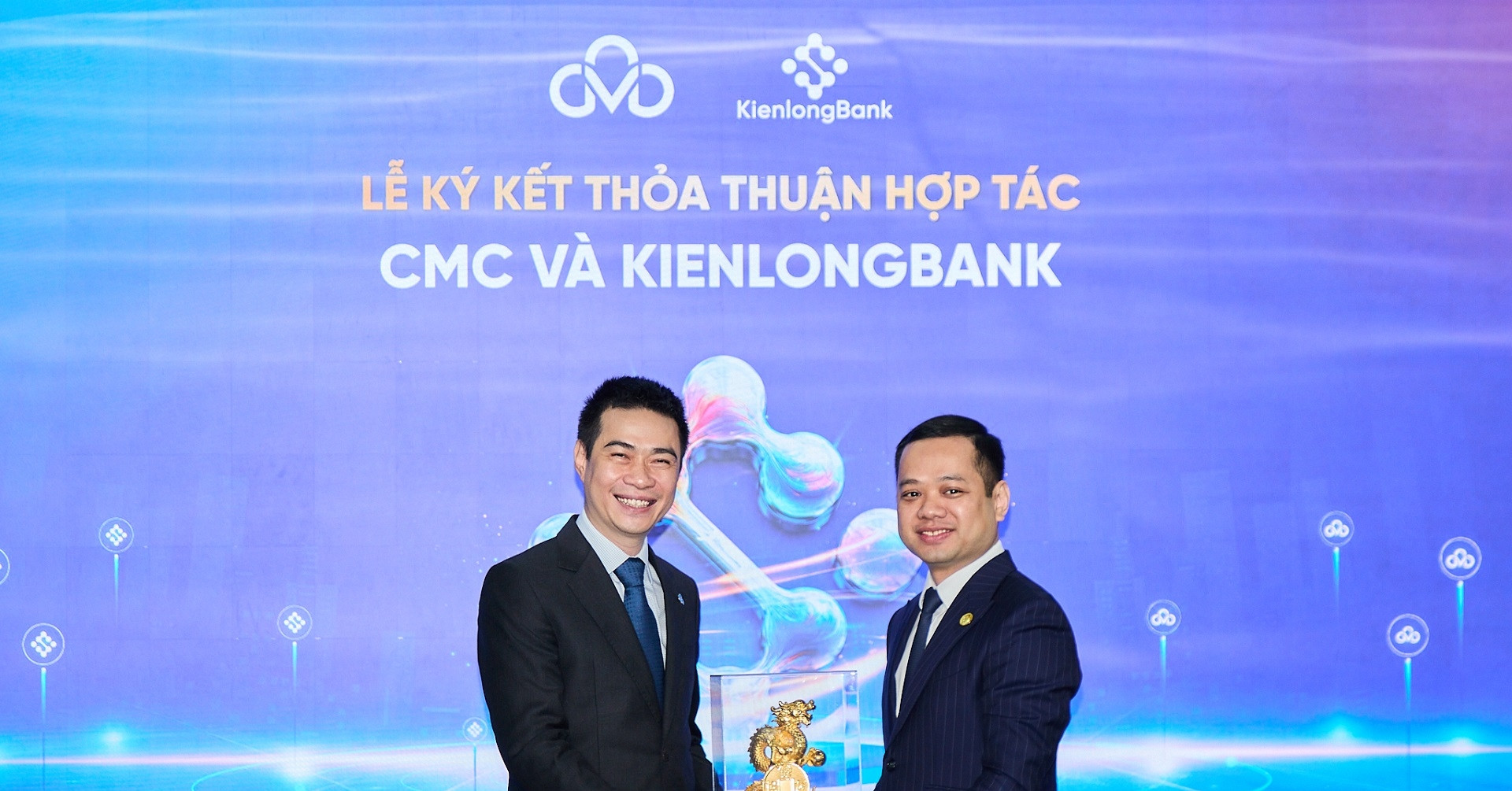 CMC Telecom và KienlongBank hợp tác nâng cao trải nghiệm tài chính số