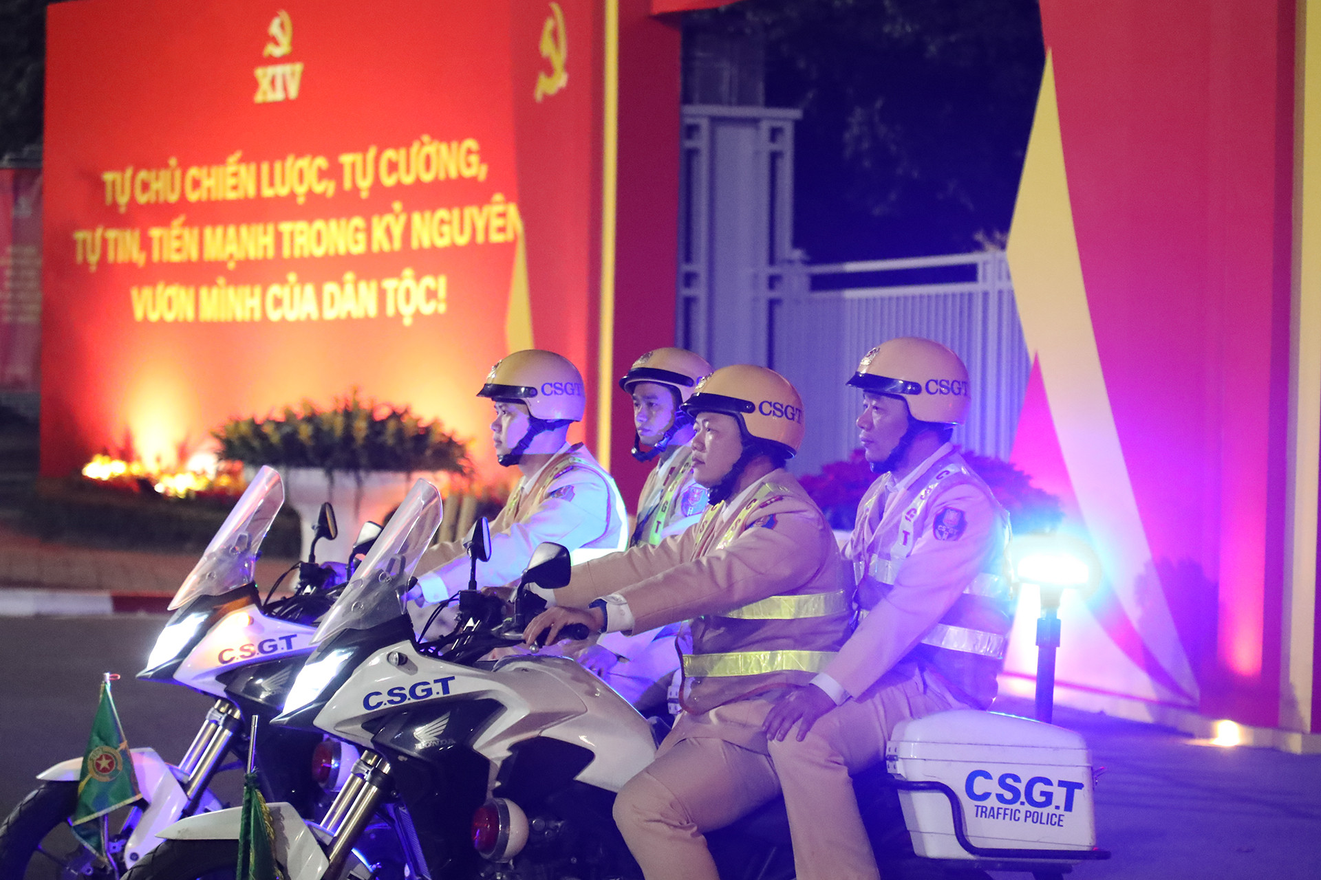 Từ 21h tối nay, Hà Nội cấm xe trên 10 tấn vào Đại lộ Thăng Long, Vành đai 3