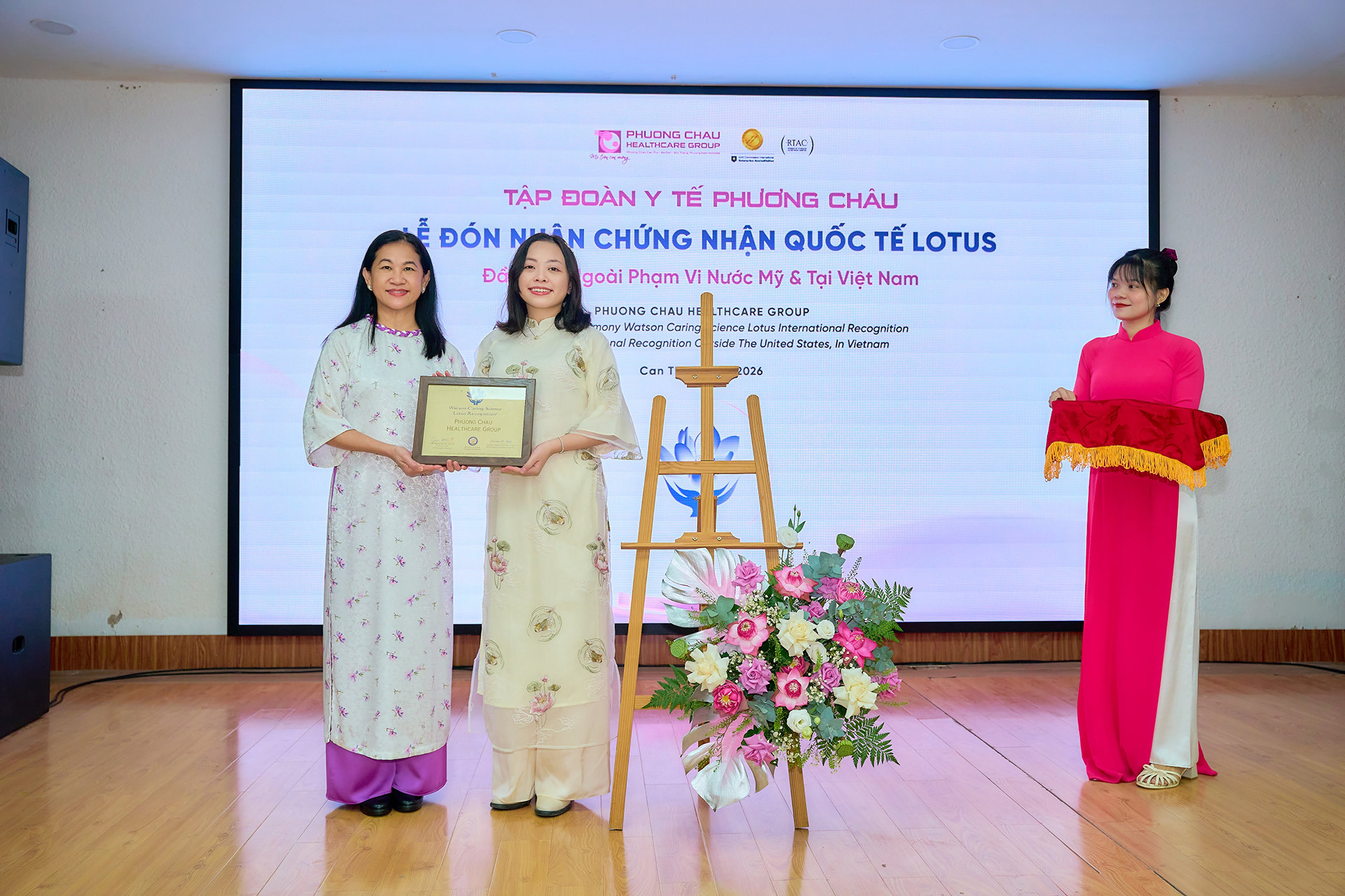 Hình 1 LOTUS 147.jpg