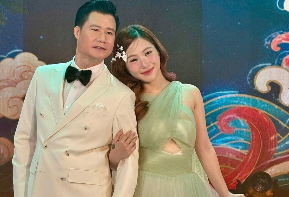 Hương Tràm đẹp đôi bên Quang Dũng, Jennifer Phạm thấy tâm thế đủ an