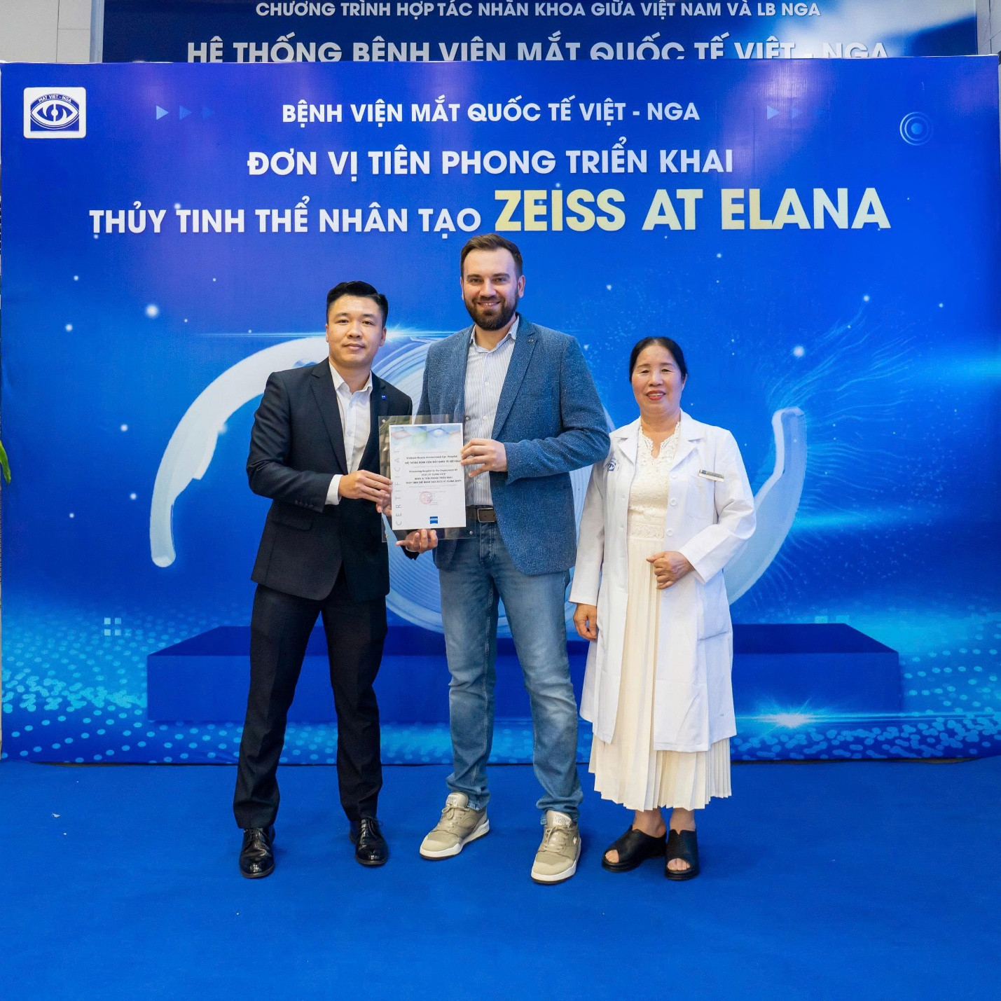 Bệnh viện Mắt Việt - Nga: 70.000 ca xóa cận, 4 năm dẫn đầu phẫu thuật nhãn khoa image003.jpg