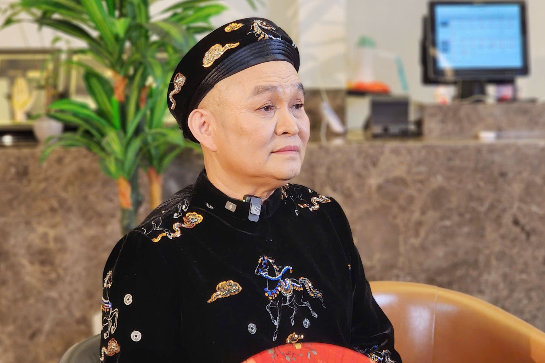 Nghệ sĩ Xuân Hinh bật khóc