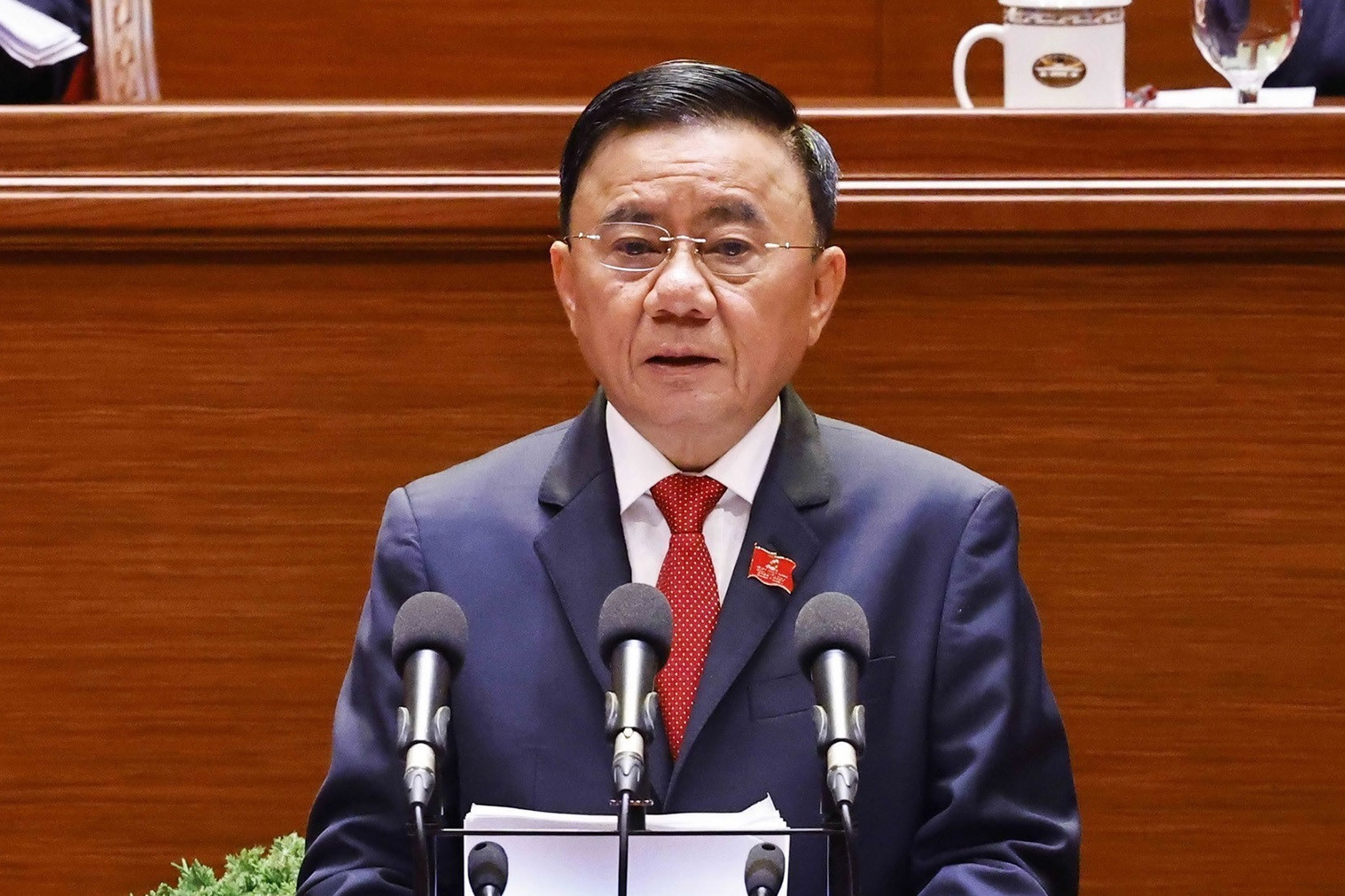 'Tổng Bí thư là hạt nhân lãnh đạo, trung tâm đoàn kết, tiêu biểu về đạo đức'