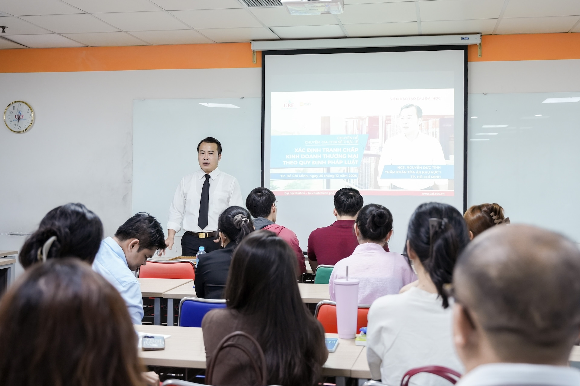 Ưu điểm của chương trình thạc sĩ định hướng ứng dụng tại UEF