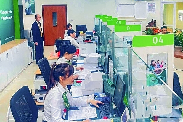 Vụ cướp ngân hàng ở Gia Lai: Giao dịch viên nhanh trí giấu tiền vào sọt rác