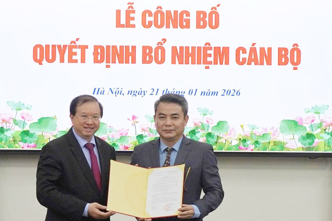 Chủ tịch Khang 'Hương vị tình thân' làm PGĐ Nhà hát Kịch Việt Nam