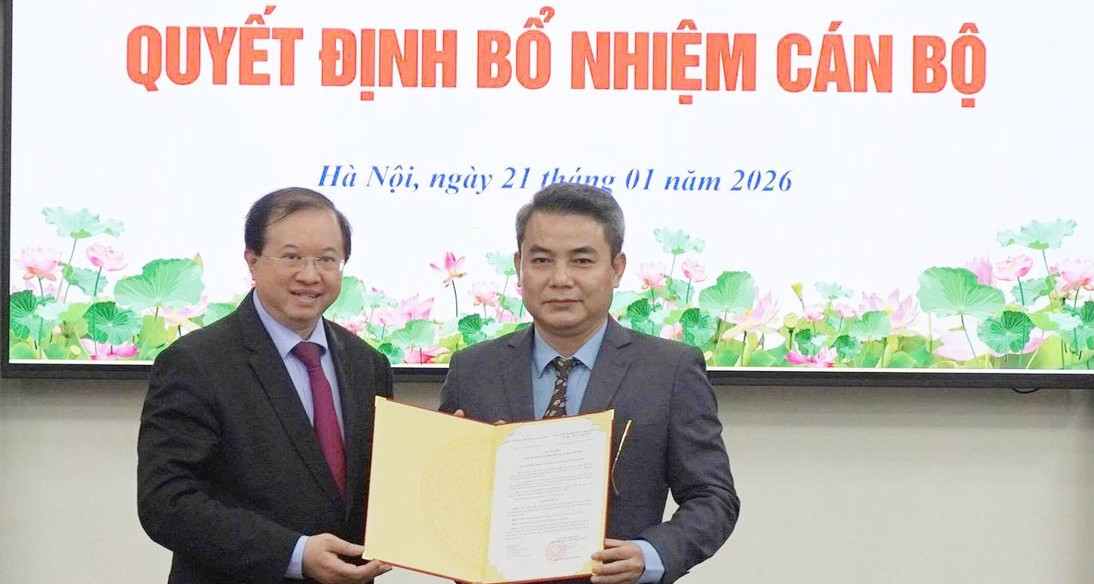 Chủ tịch Khang 'Hương vị tình thân' làm PGĐ Nhà hát Kịch Việt Nam