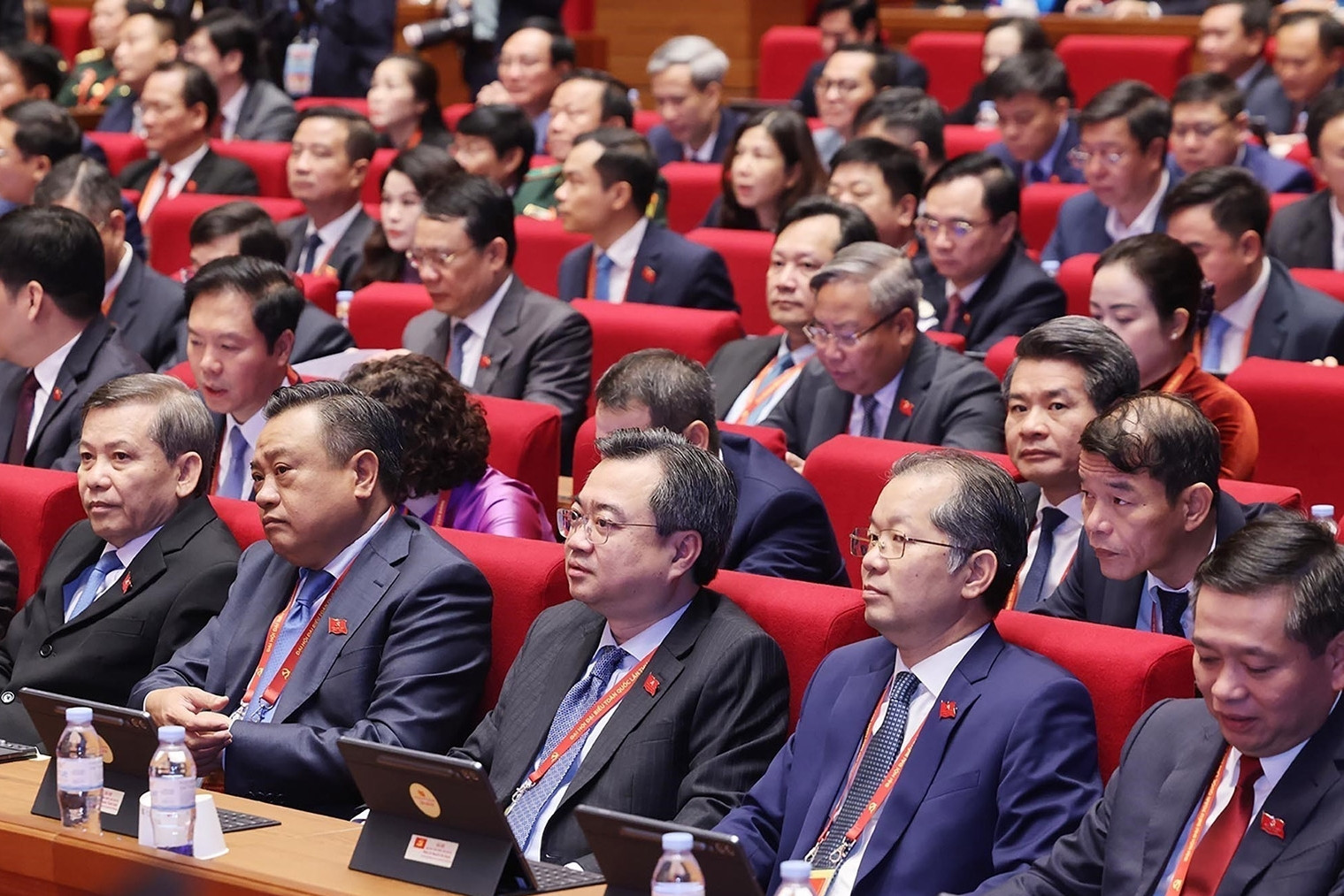 Hình ảnh các đại biểu tại phiên thảo luận về văn kiện Đại hội Đảng