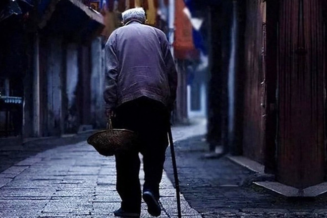 Khắc khoải tìm bóng dáng cha trong ký ức Tết xưa