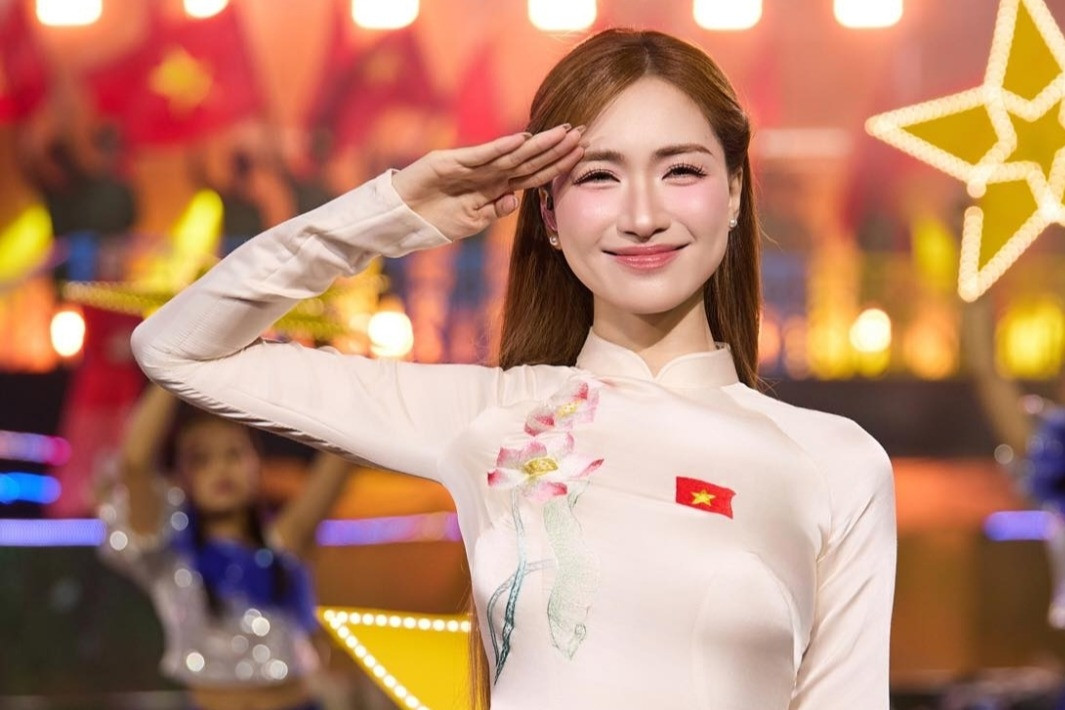 Lời nhắn xúc động của NSND Trung Anh, ca sĩ Hòa Minzy gửi tới U23 Việt Nam