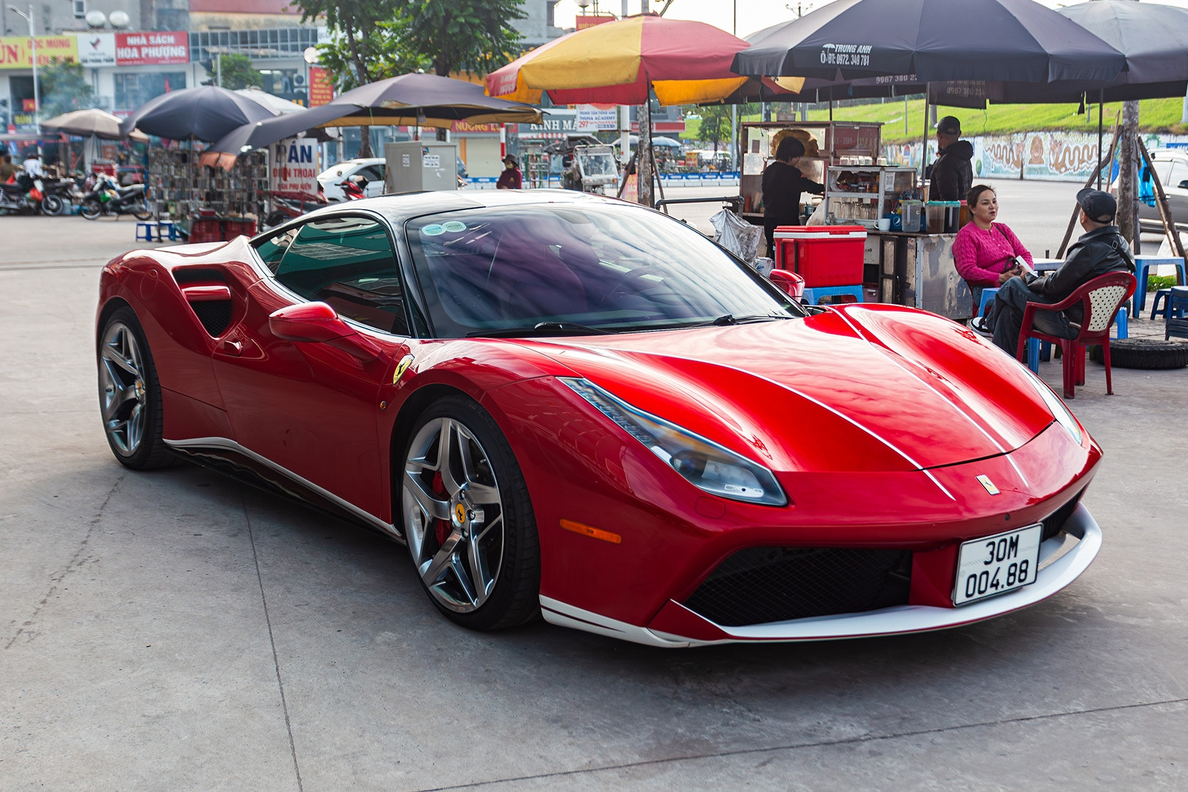 Siêu xe Ferrari 488 từng tai nạn nát đầu của đại gia Hà Nội ‘hồi sinh’ sau 4 năm