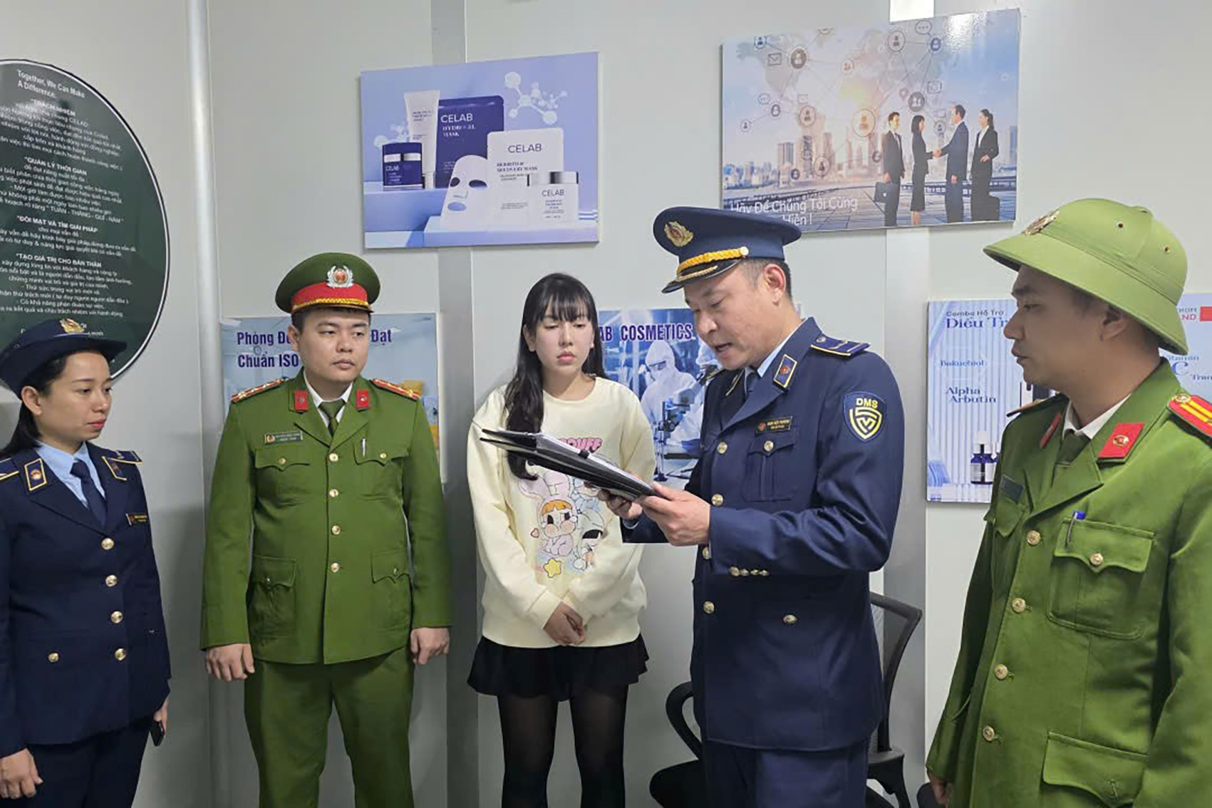 Thủ đoạn tinh vi của nữ giám đốc 9X sản xuất mỹ phẩm giả quy mô lớn