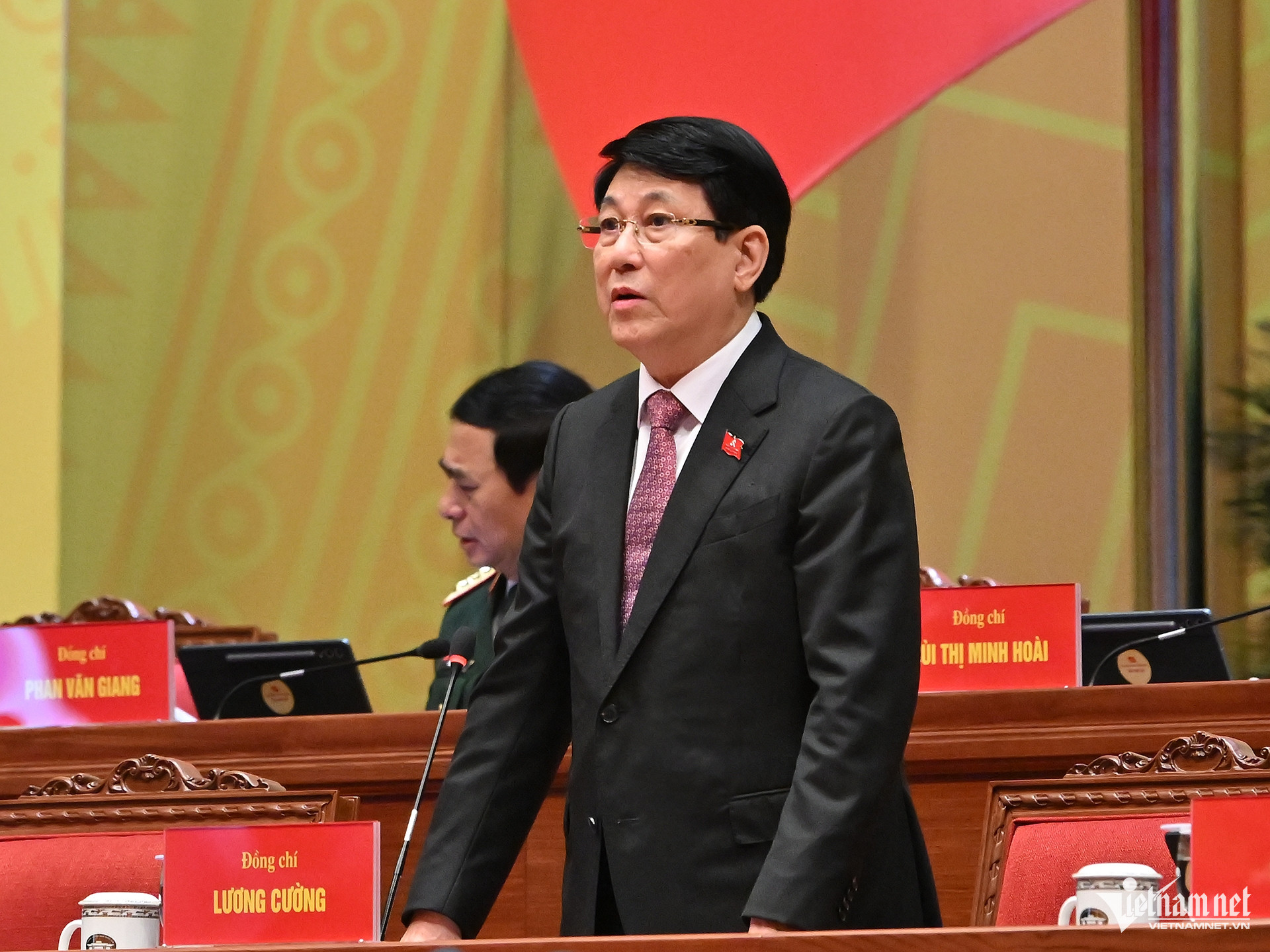 W-chủ tịch nước.jpg