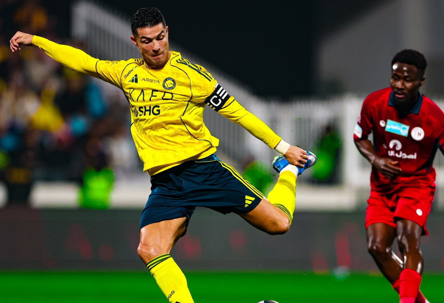 Kết quả bóng đá hôm nay 22/1: Kịch tính Cúp C1, Ronaldo tỏa sáng