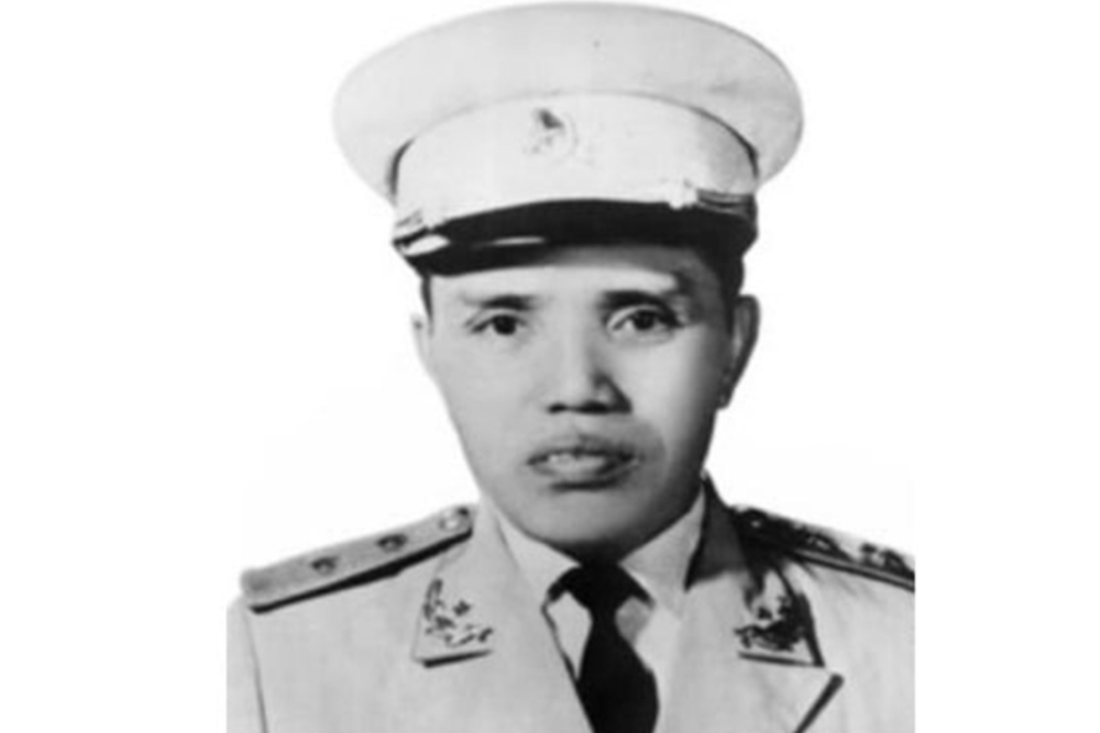 Ai được phong tướng trẻ nhất Việt Nam khi mới 30 tuổi, được Bác Hồ đặt tên?