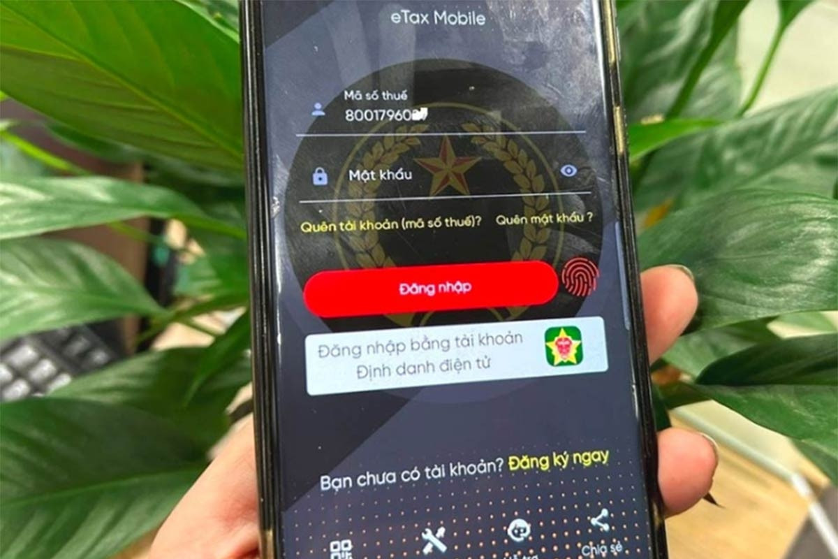 Hướng dẫn hộ kinh doanh nộp thuế trên ứng dụng eTax Mobile