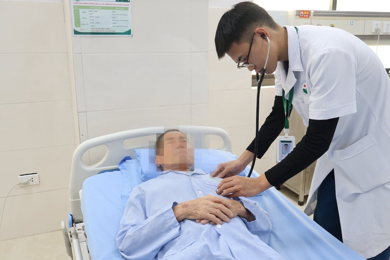 Liên tiếp hơn 10 ca ngừng tim ngoại viện, bác sĩ chỉ rõ thời điểm rất nguy hiểm