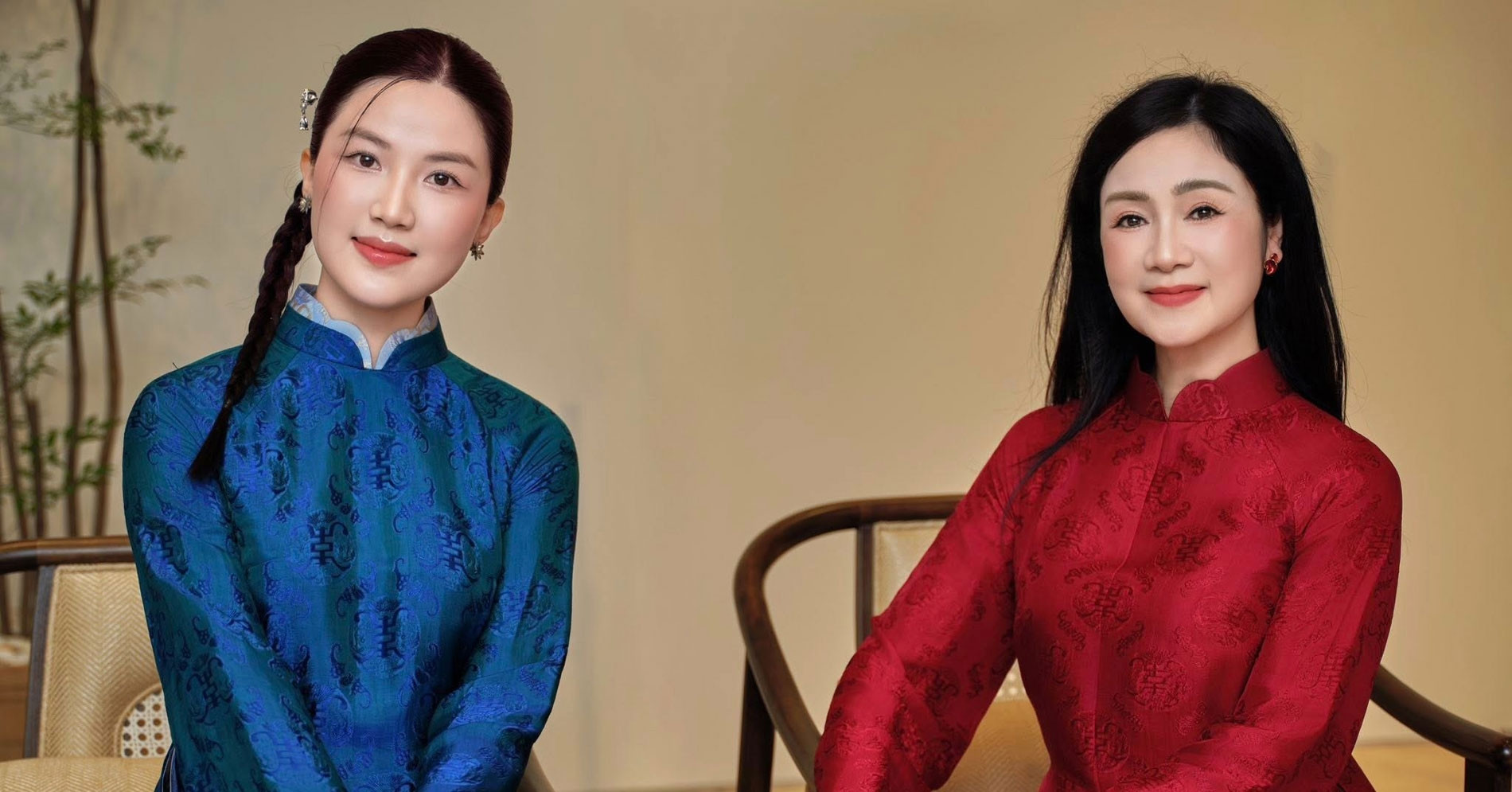 NSND Thu Hà quá trẻ bên đàn em kém 20 tuổi, vợ chồng Hồ Ngọc Hà thân mật