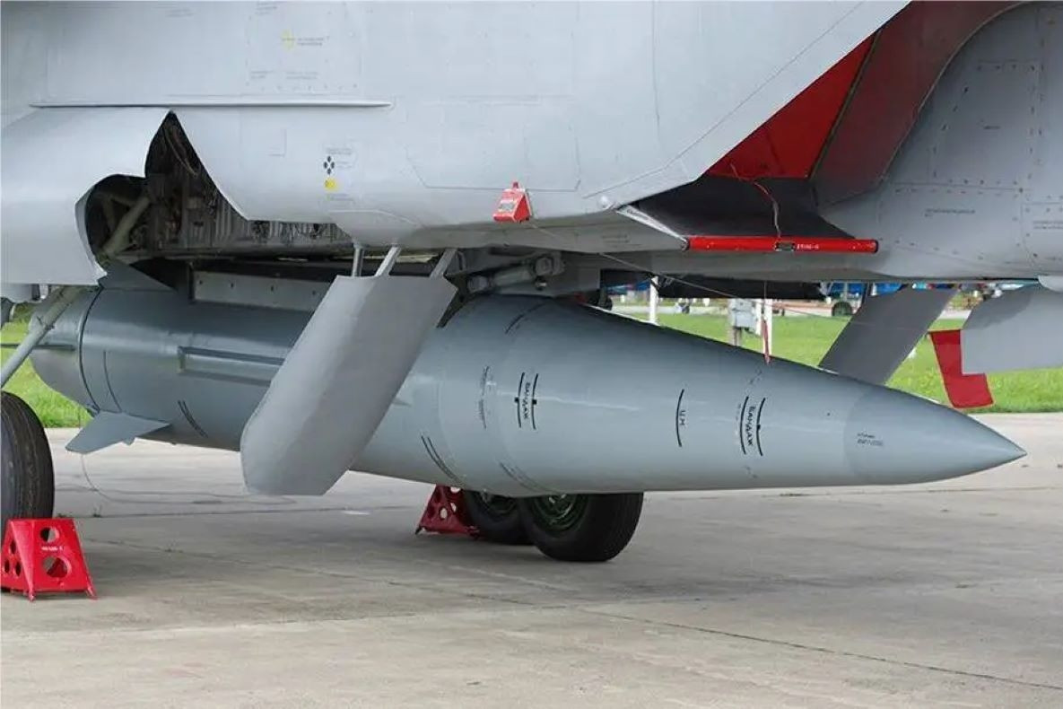 Tên lửa Kh-47M2 Kinzhal tốc độ Mach 10, tầm bắn 2.000km, xuyên thủng hệ thống phòng không