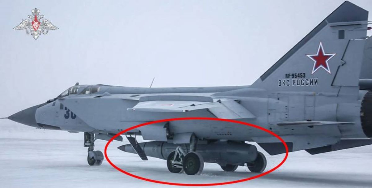 Tên lửa Kinzhal Nga 1.jpg