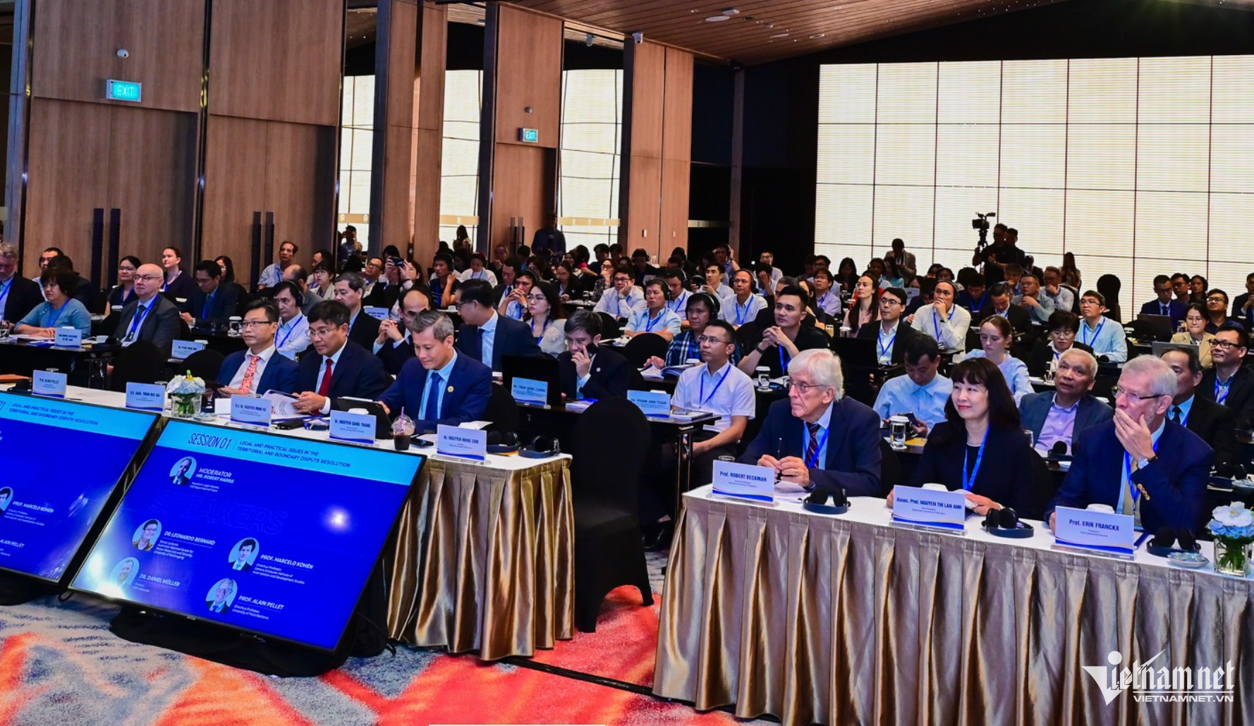 W-hội thảo biển đông.png