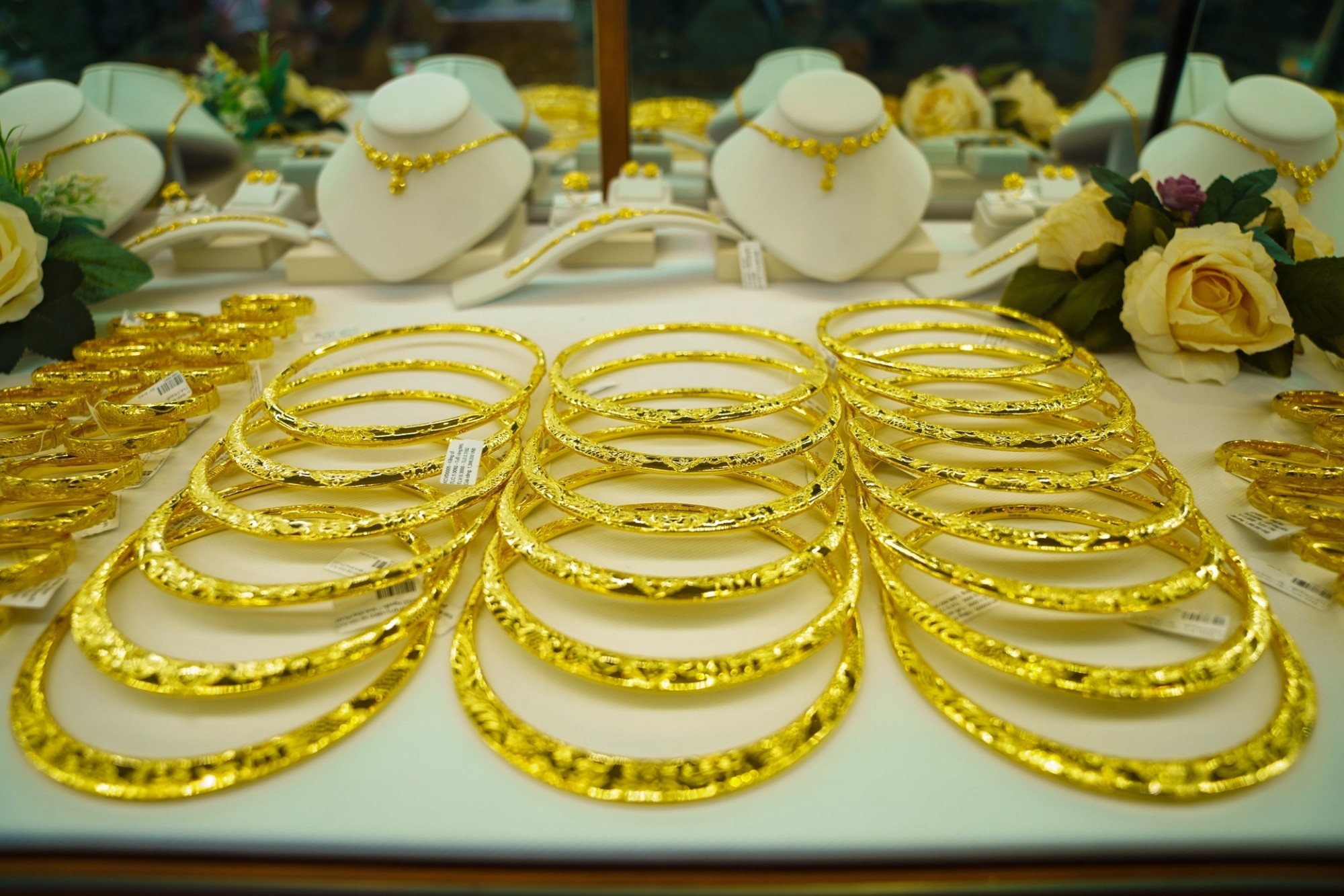 Giá vàng hôm nay 24/1/2026 tăng 'bốc đầu' hơn 2 triệu/lượng