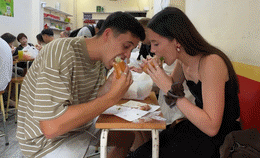 bánh mì TPHCM 0.gif