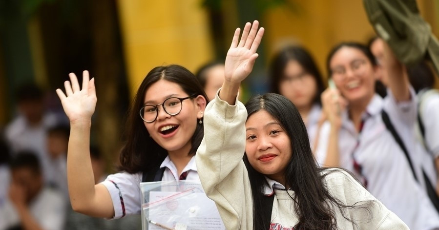 Các trường đại học lì xì, hỗ trợ tiền vé xe về Tết cho sinh viên