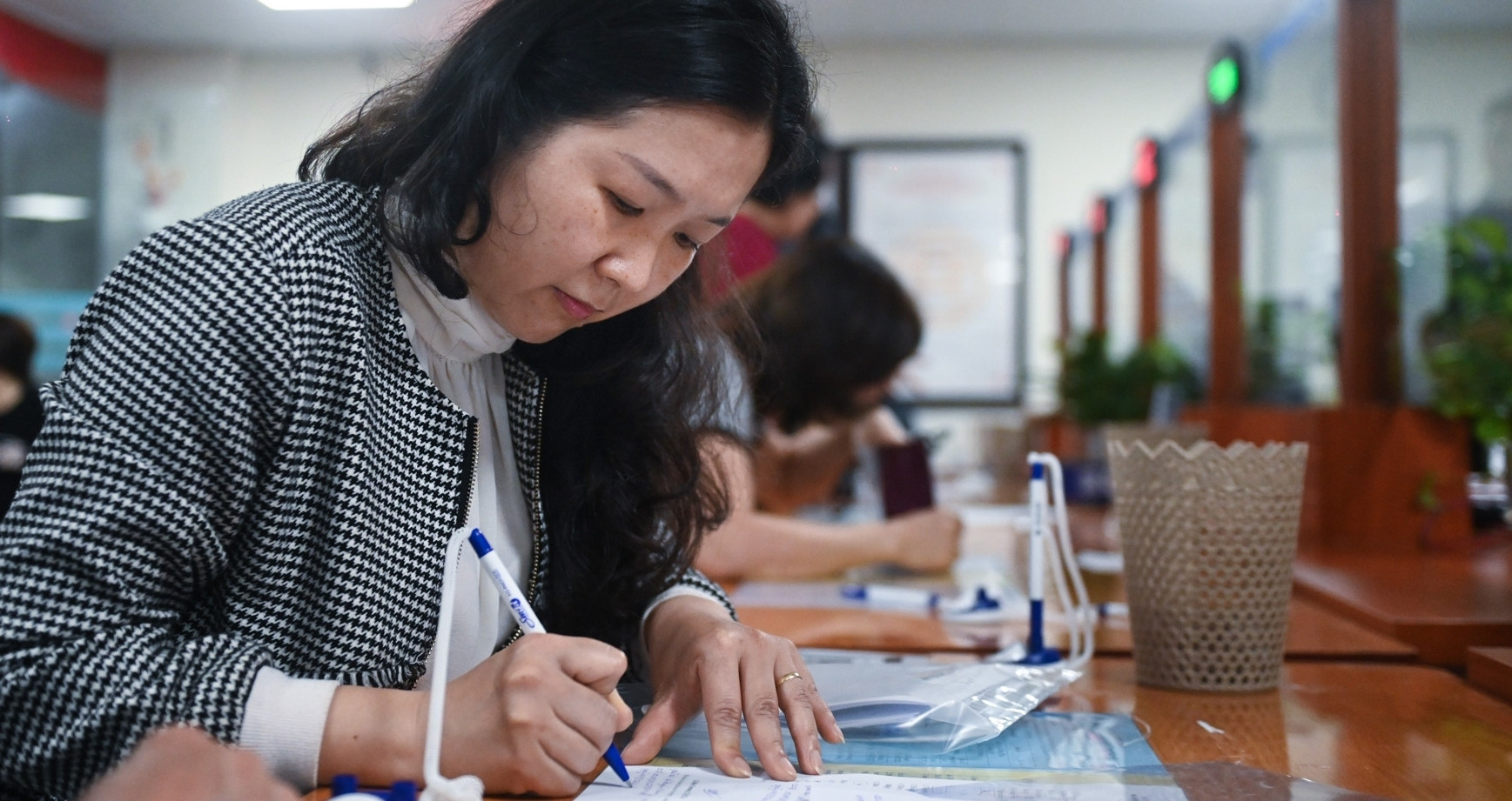 Cách tính lương hưu đối với người nghỉ trước tuổi