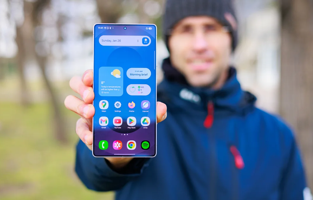 màn hình Galaxy S25 Ultra.png