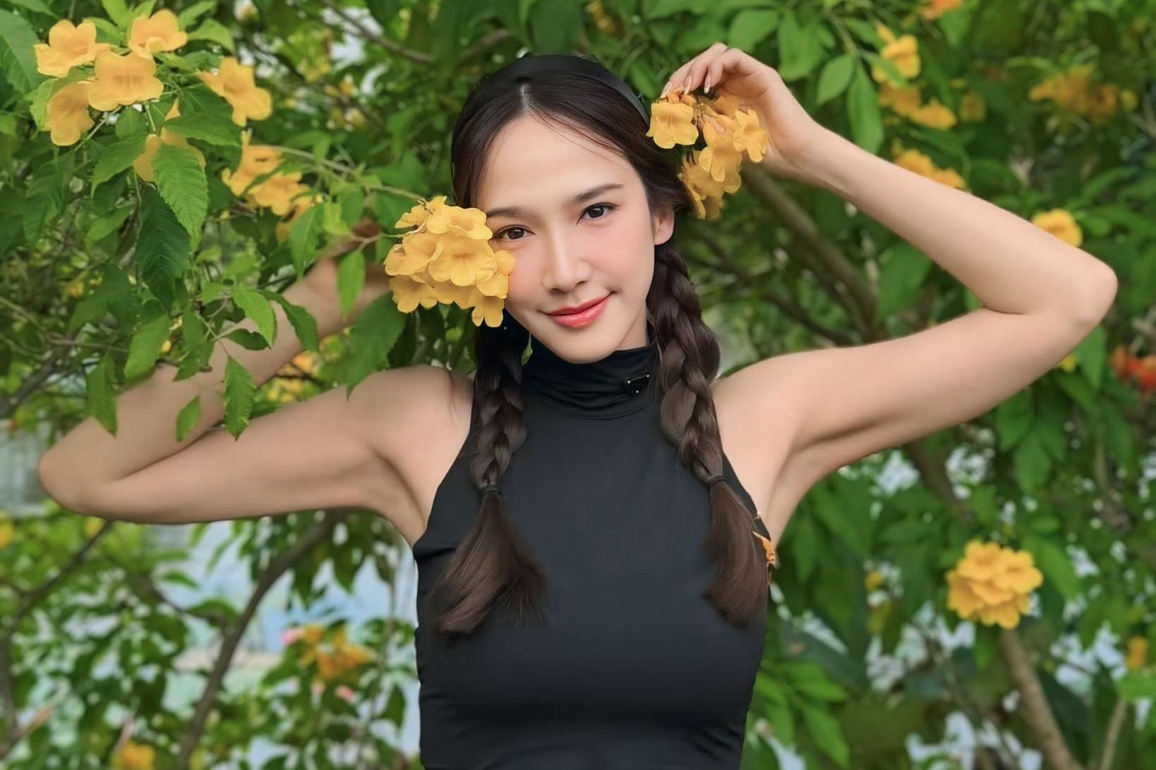 Minh tinh quyền lực nhất showbiz Thái Lan chọn sống không chồng con ở tuổi U50