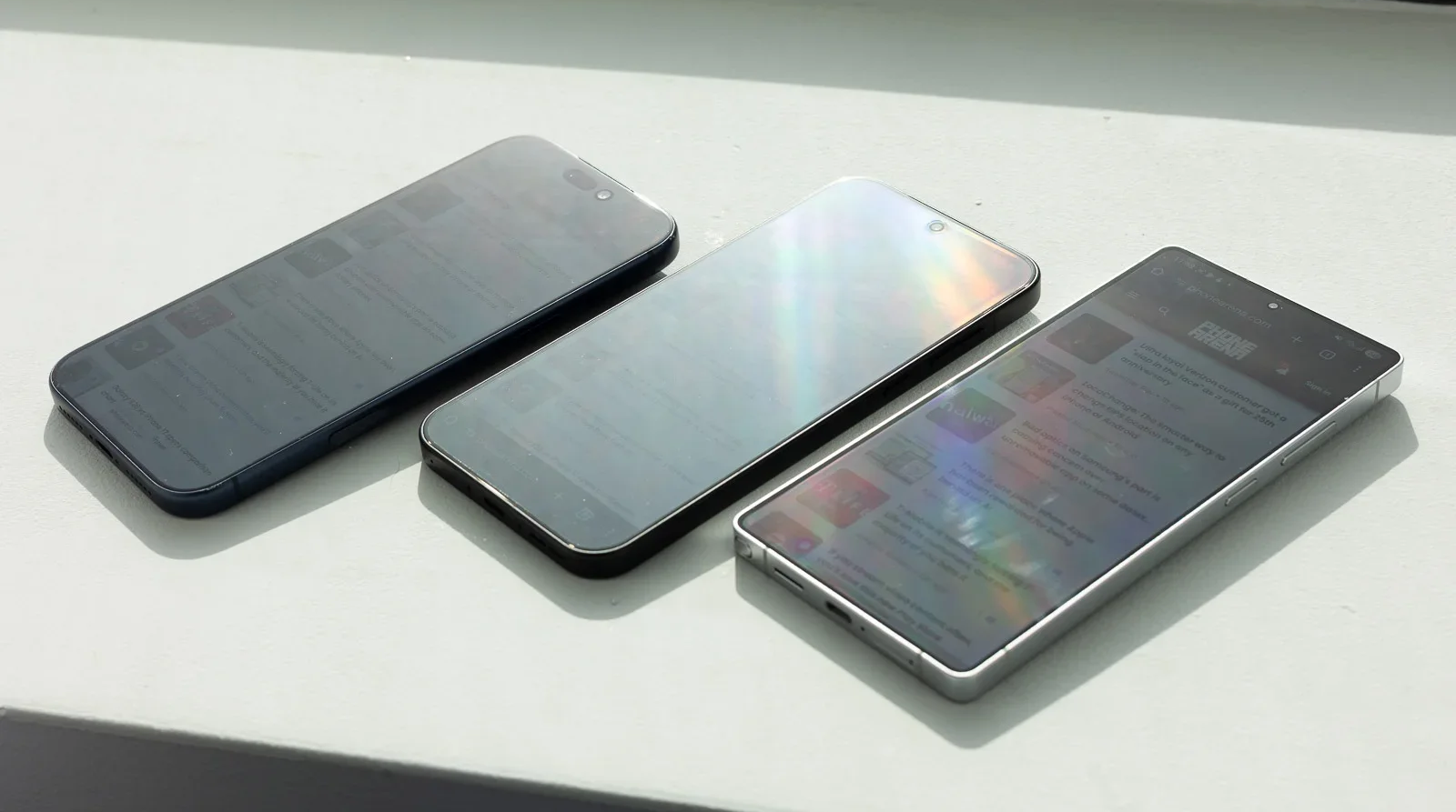 so sánh màn hình.png