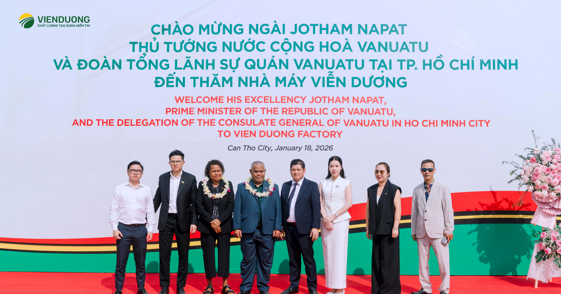 Thủ tướng Vanuatu tham quan nhà máy sản xuất gạo Viễn Dương