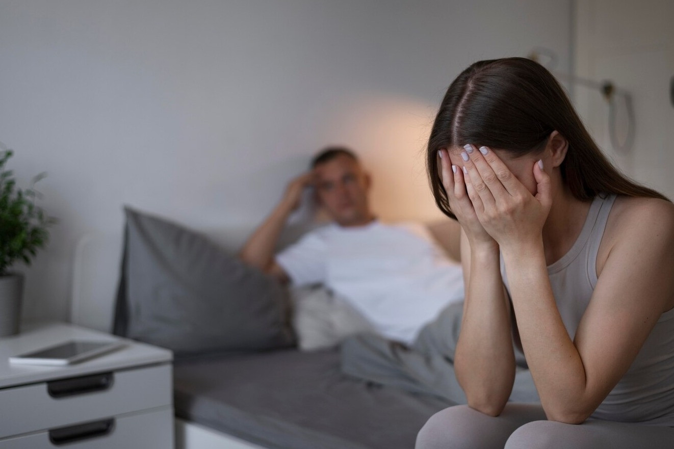 Chồng thú nhận có con riêng, tôi không biết nên ly hôn hay ở lại