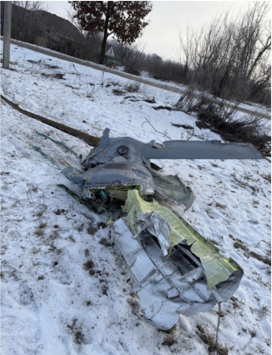 mảnh vỡ tên lửa Nga. Ảnh: RBC