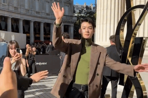 Nam ca sĩ đối diện án tù 5 năm, phạt 1,8 nghìn tỷ đồng vì nghi án trốn thuế