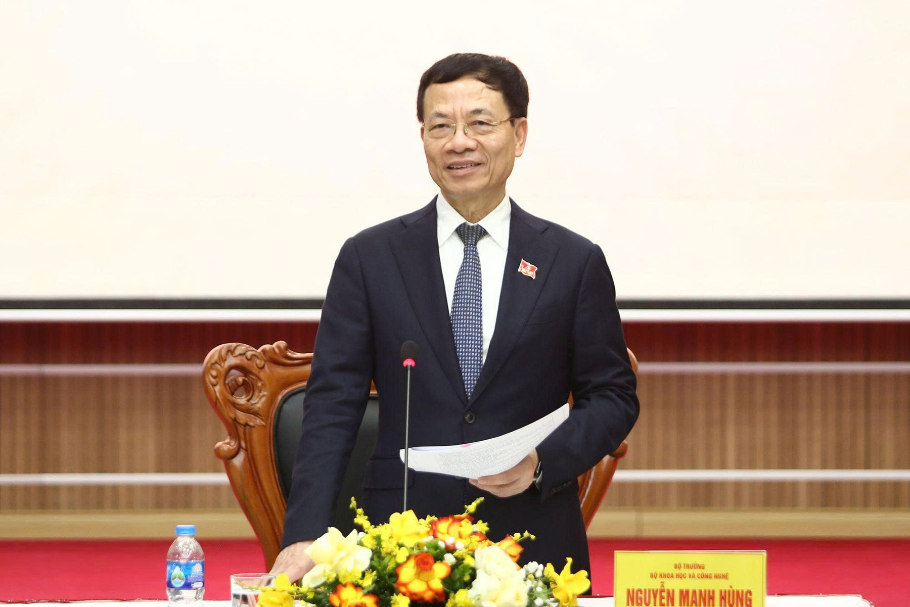 nguyen manh hung 1.jpg