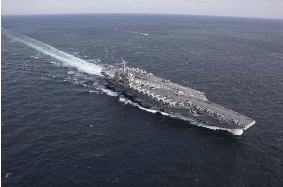 Tàu sân bay Mỹ USS Abraham Lincoln. Ảnh: US Navy