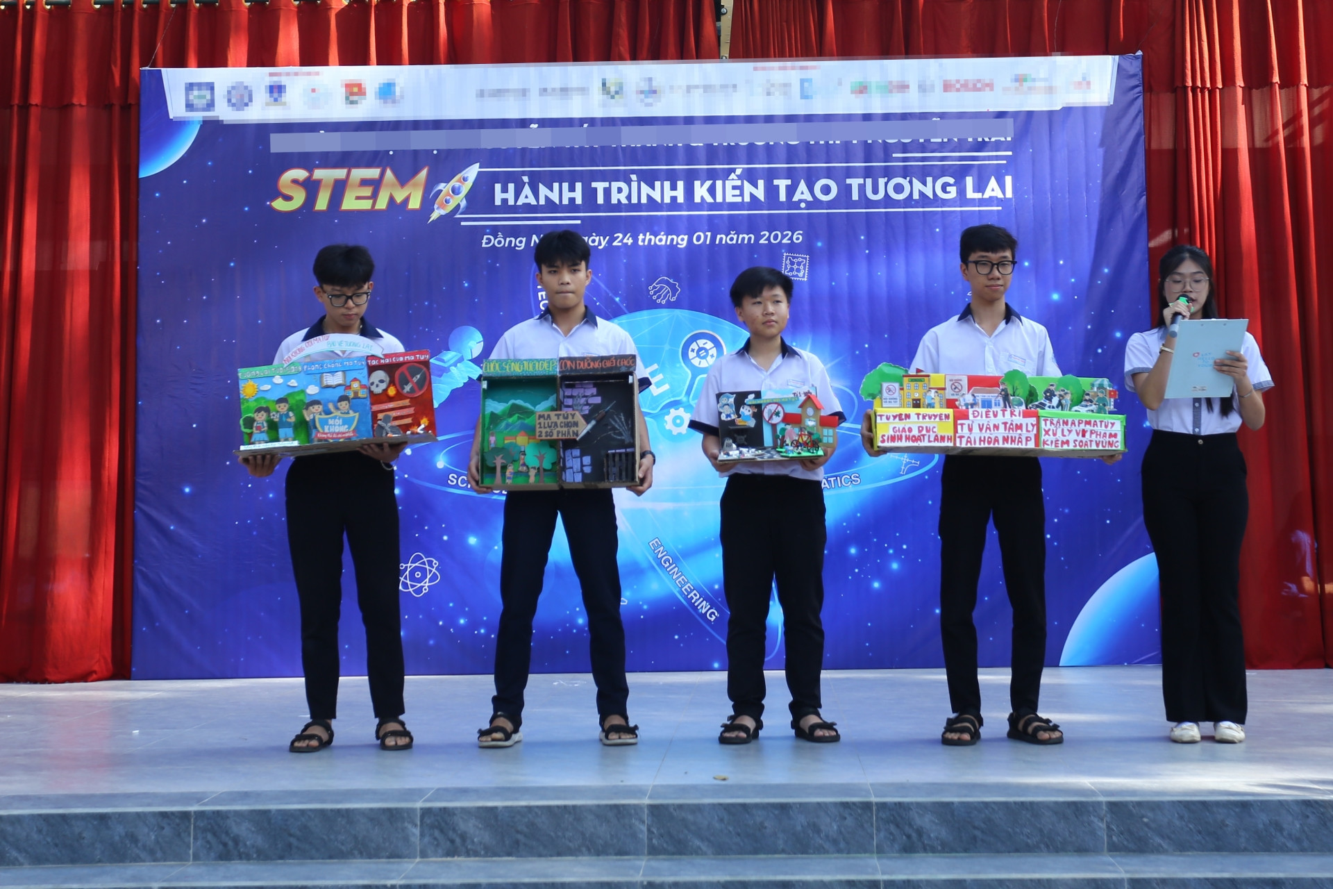 Tiết học tích hợp 6 môn lần đầu tiên tại một trường THPT ở Đồng Nai