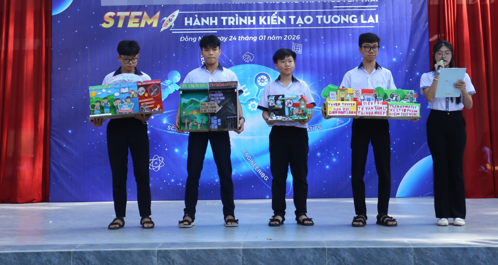 Tiết học tích hợp 6 môn lần đầu tiên tại một trường THPT ở Đồng Nai