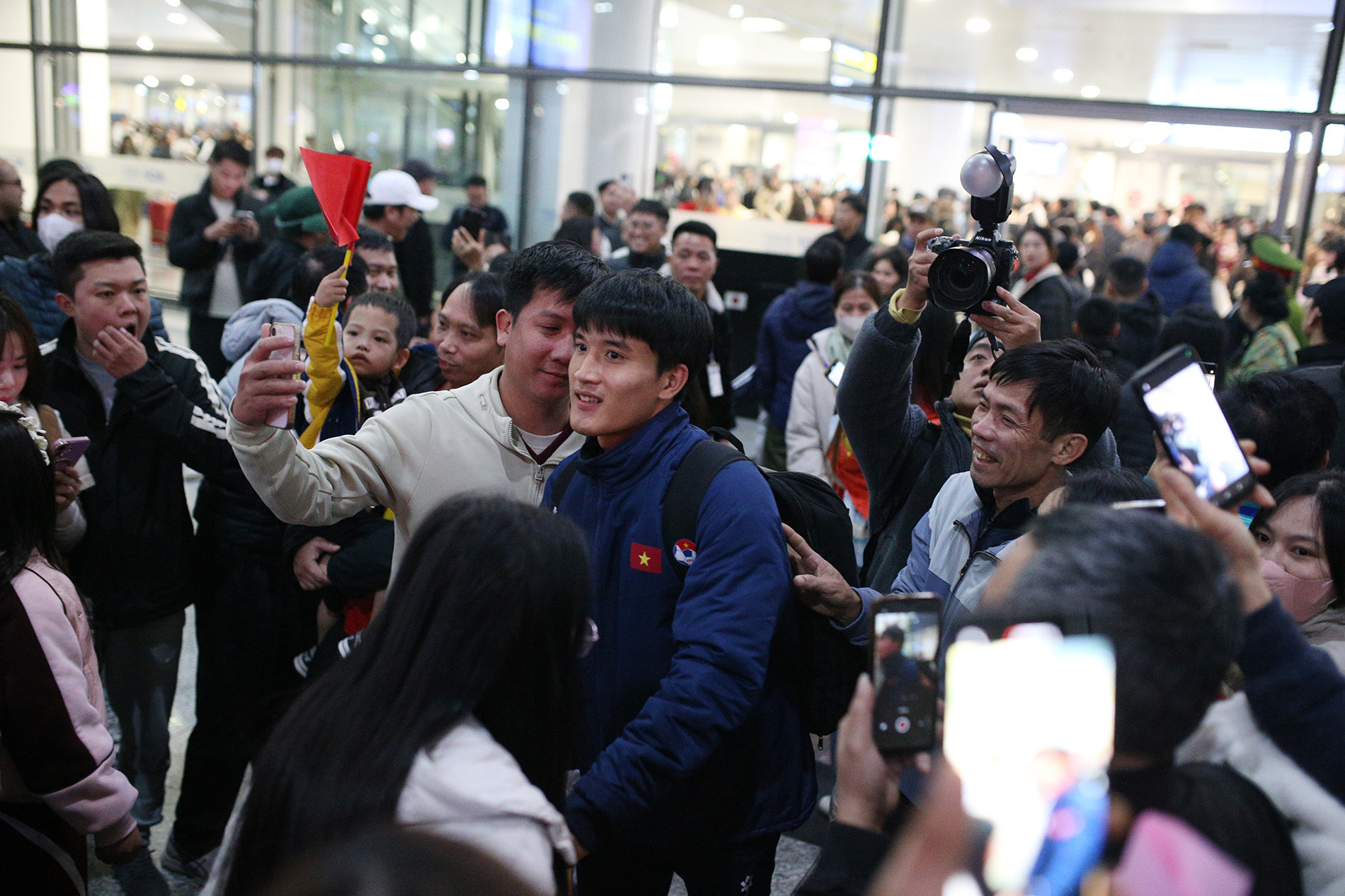 u23 viet nam ve nuoc 16.JPG