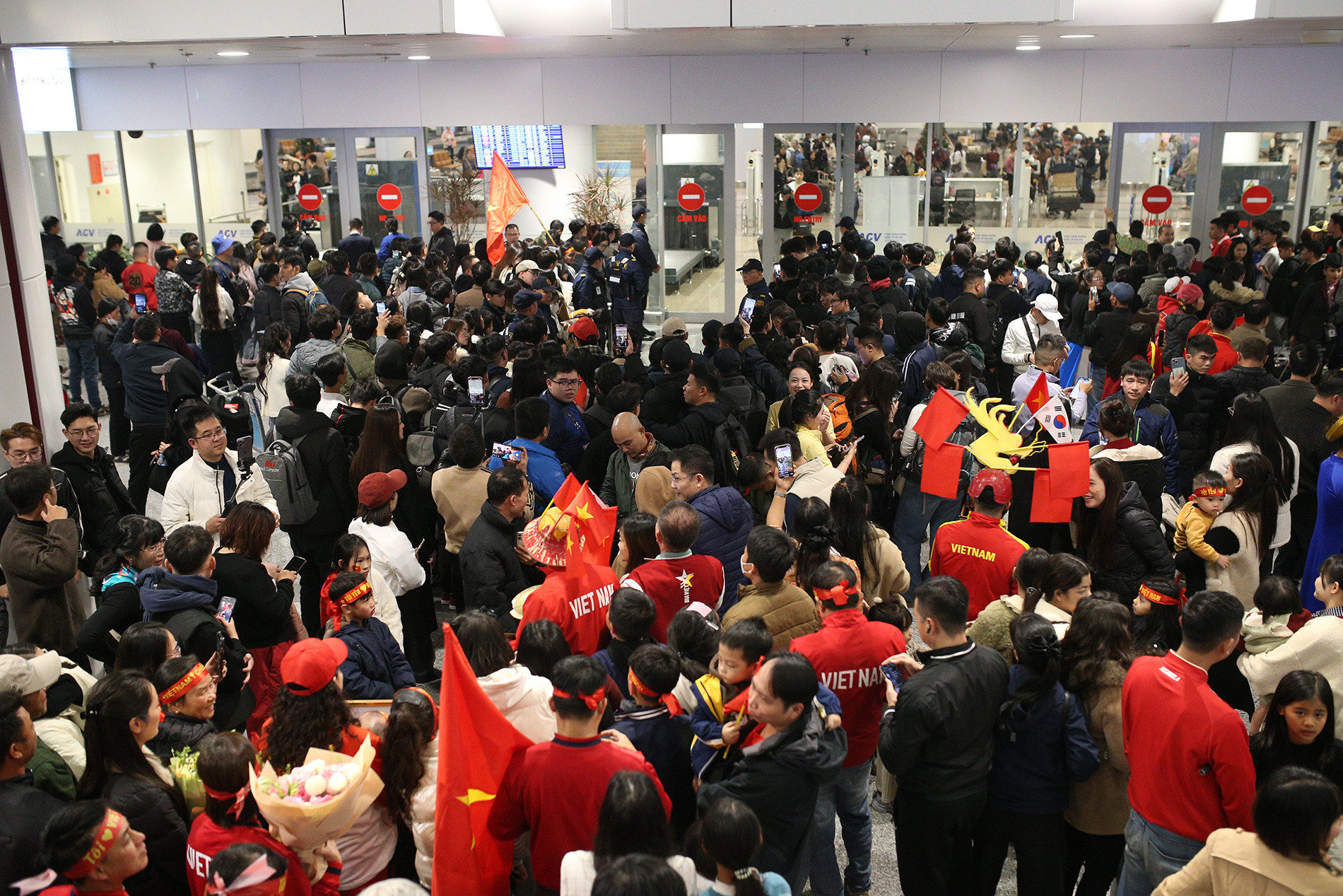 u23 viet nam ve nuoc 3.JPG