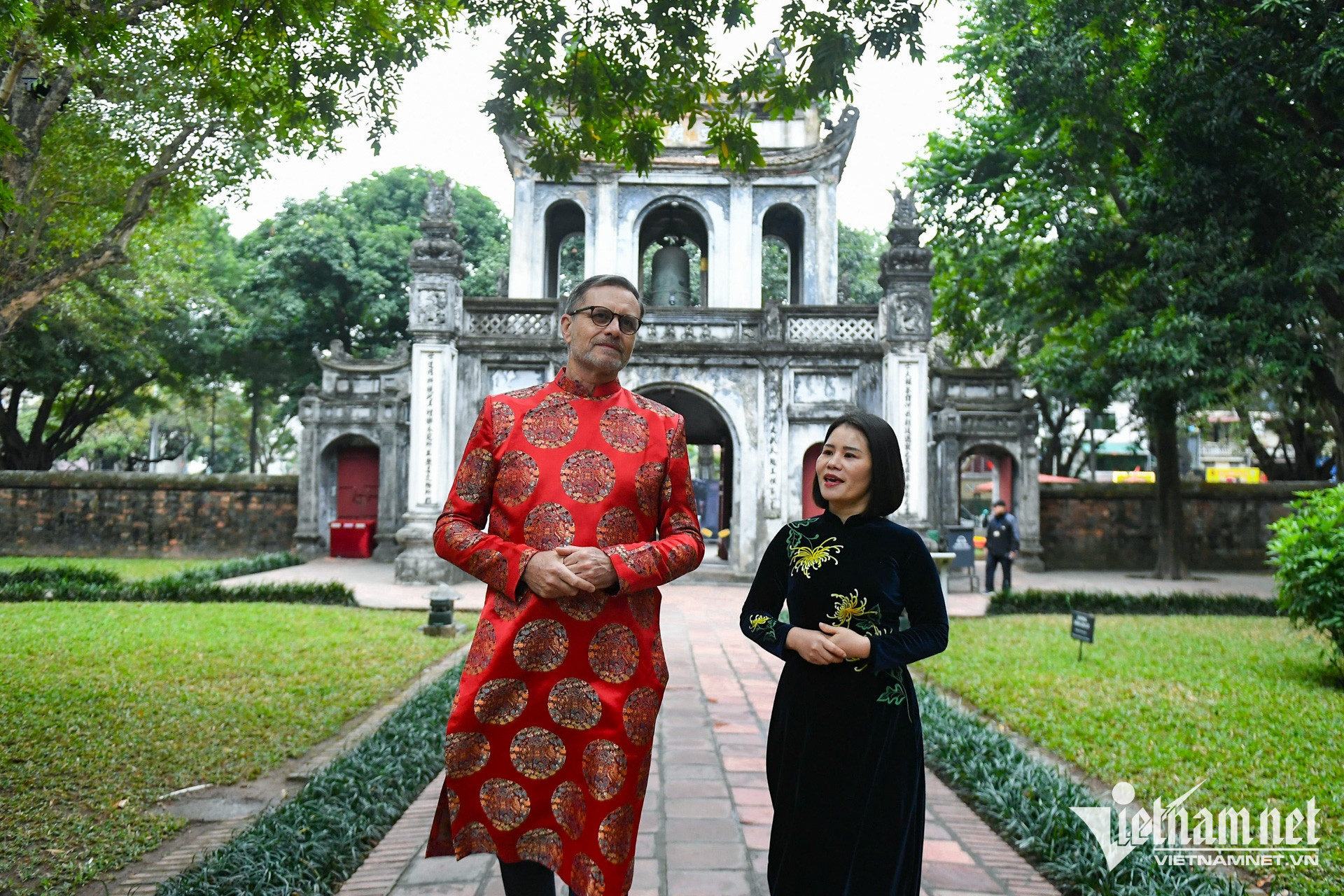 W-dai su quan Phap (2).jpg