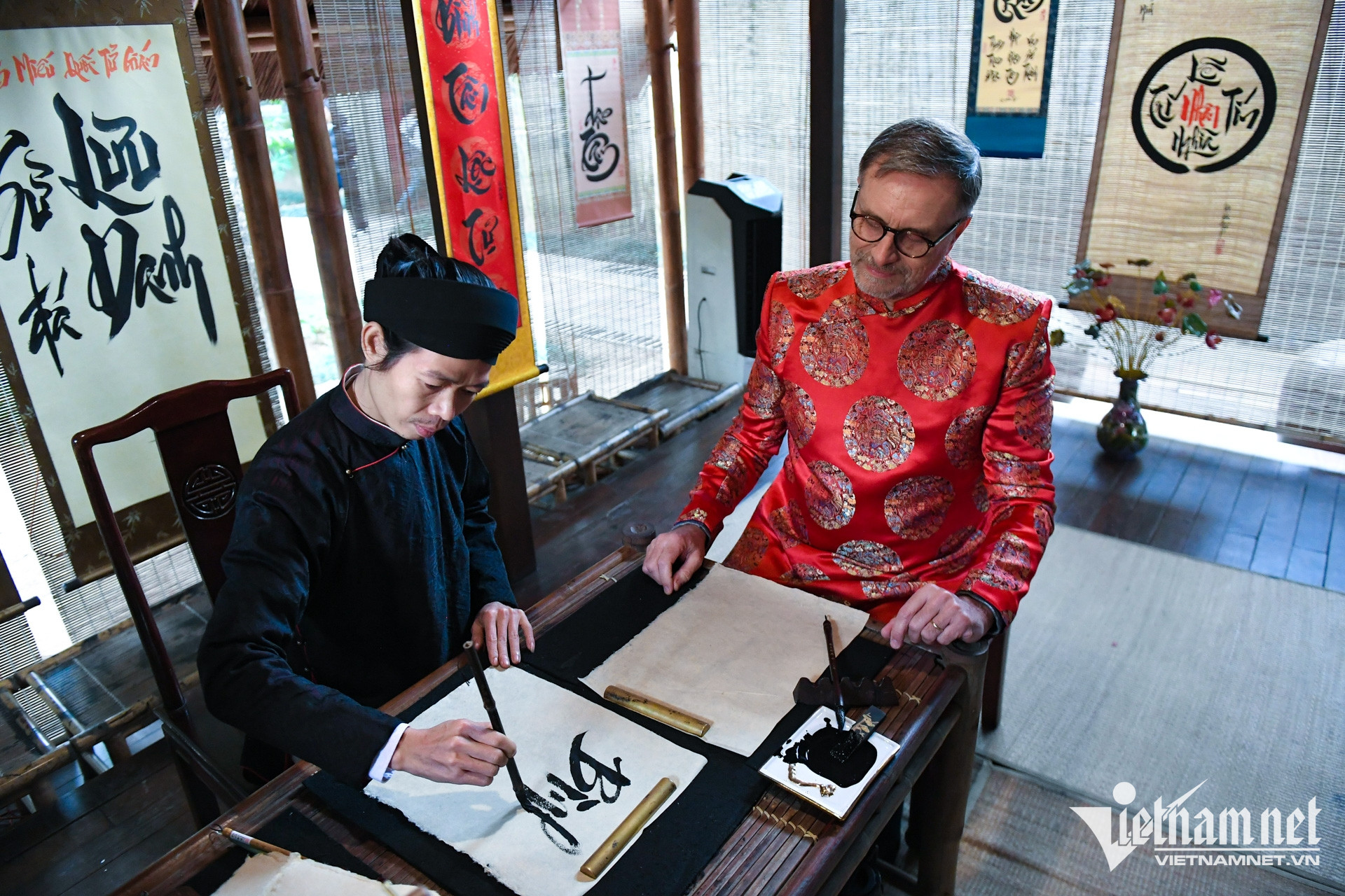 W-dai su quan Phap (22).jpg