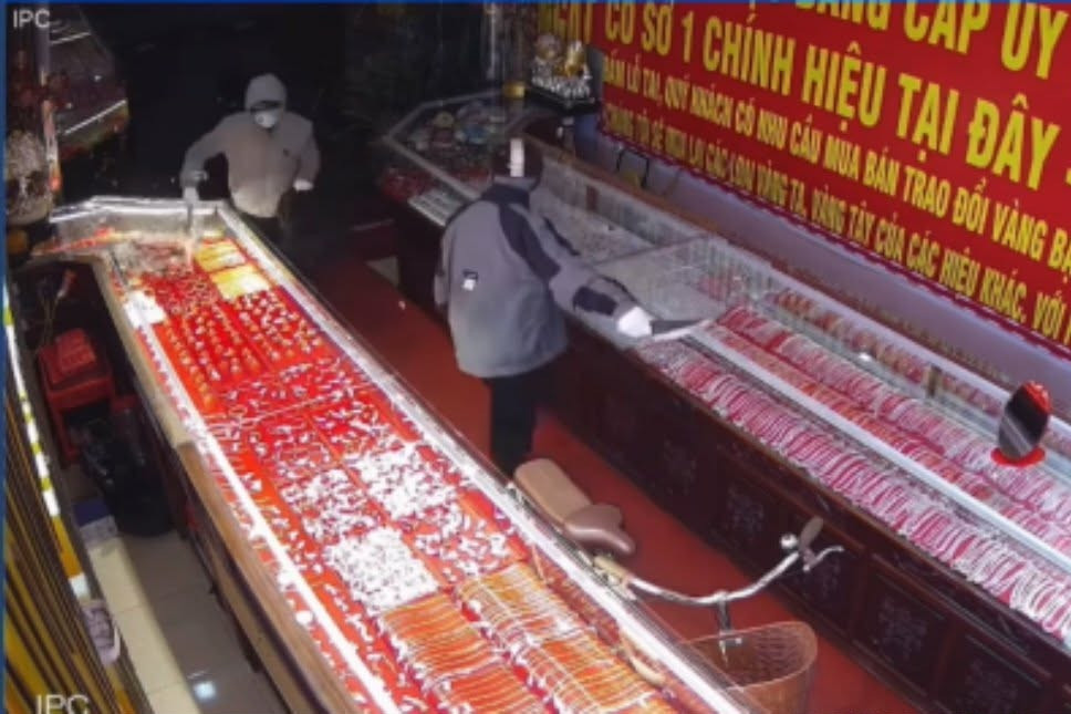 Bản tin cuối ngày 25/1: Bắt giữ hai đối tượng cướp tiệm vàng ở Ninh Bình