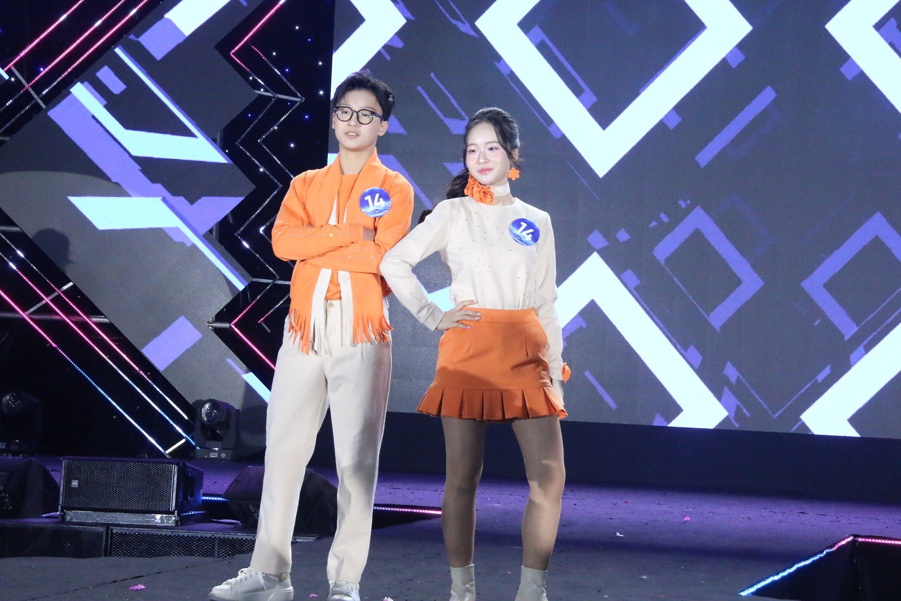 a giảng võ pháp.JPG