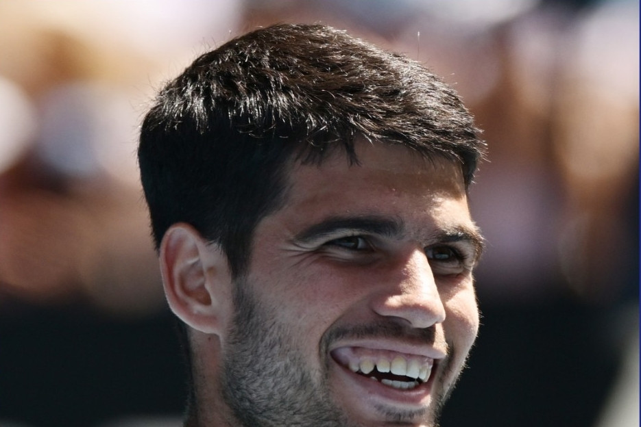 Alcaraz vượt ải Tommy Paul, vào tứ kết Australian Open