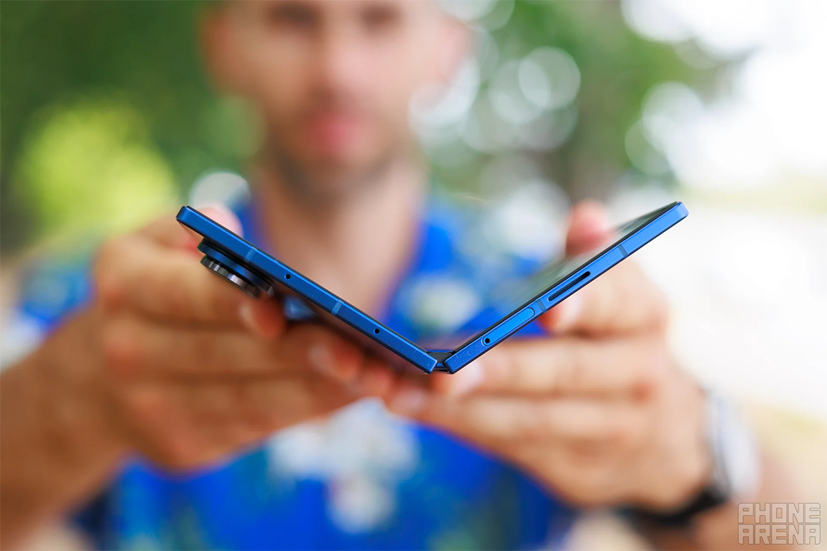 Galaxy Z Fold 7 1.png